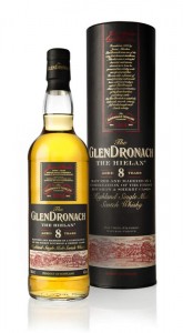 GlenDronach8YOTheHielan-BottleinfrontoftubeLR